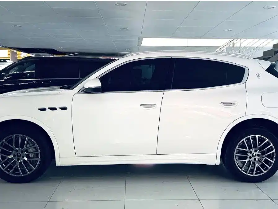 Maserati Grecale — миниатюра 7