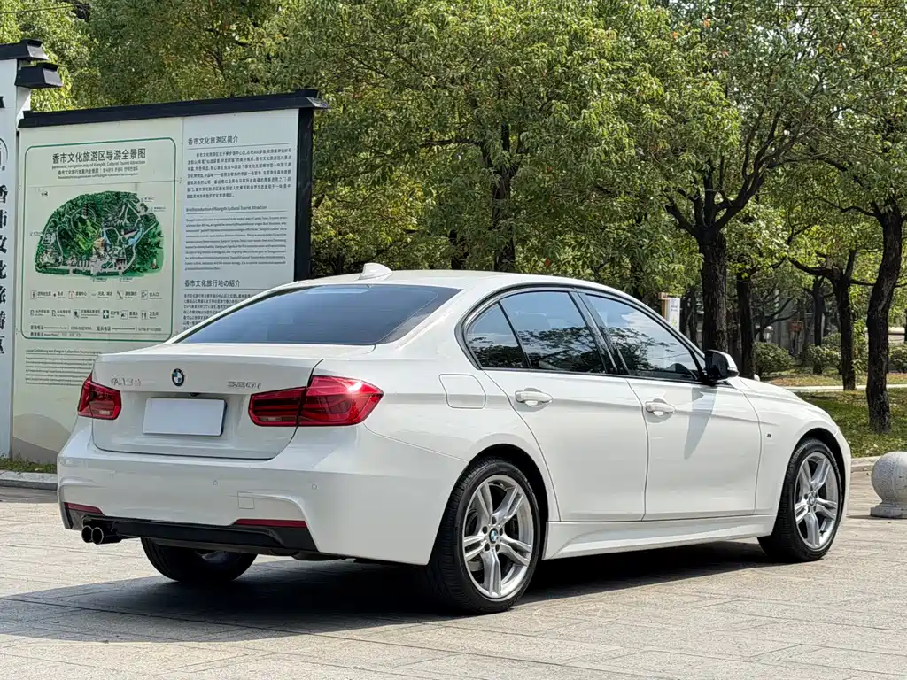 BMW 3 Series — миниатюра 17