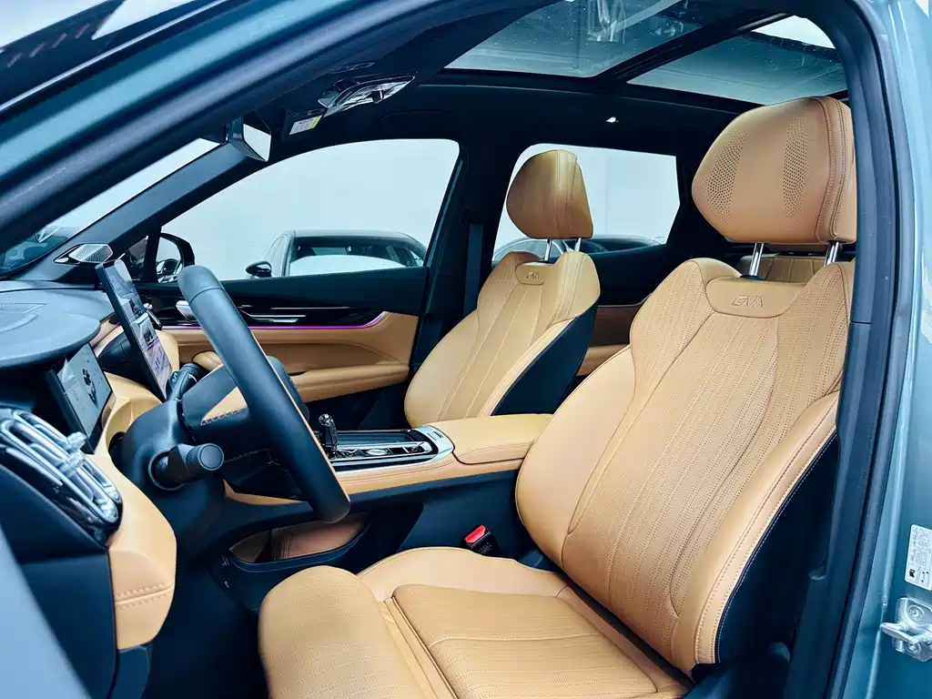 Geely Boyue L — миниатюра 10