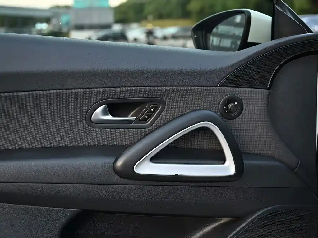Volkswagen Scirocco — миниатюра 9