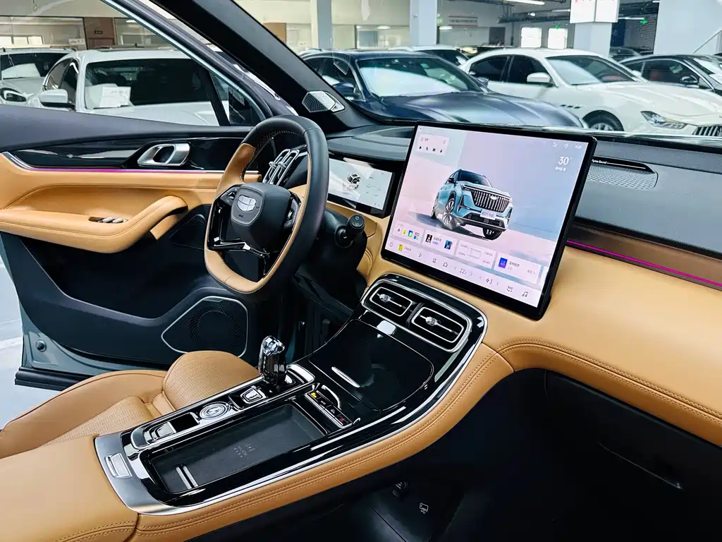 Geely Boyue L — миниатюра 7