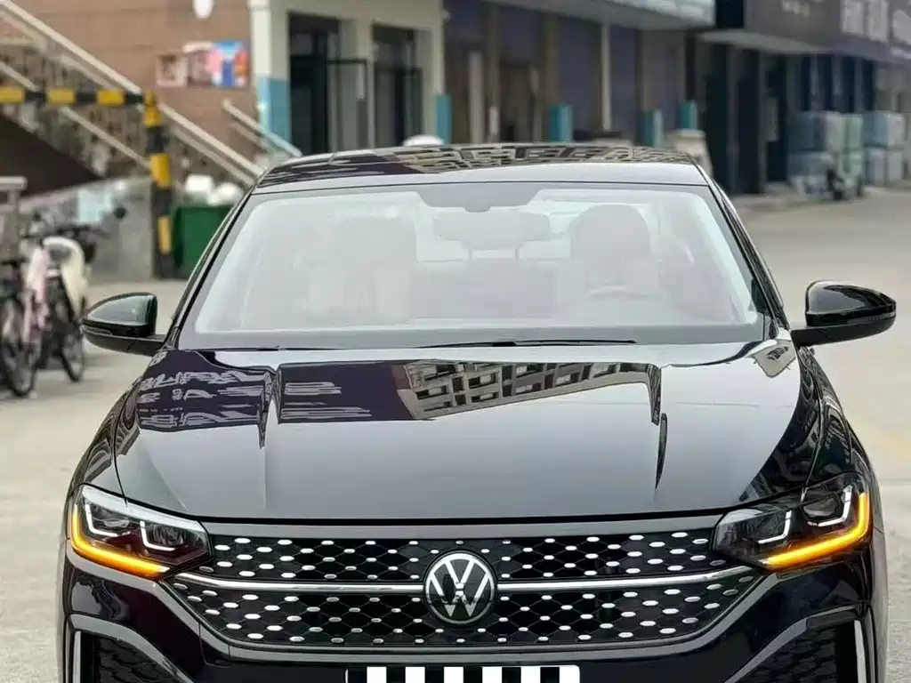 Volkswagen Lavida — миниатюра 2