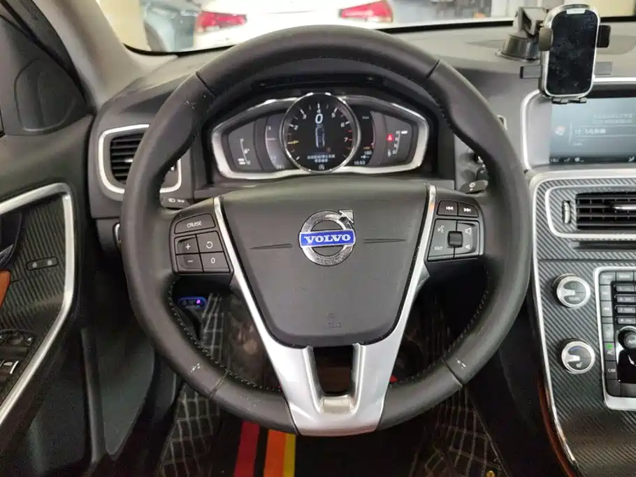 Volvo S60 — миниатюра 15