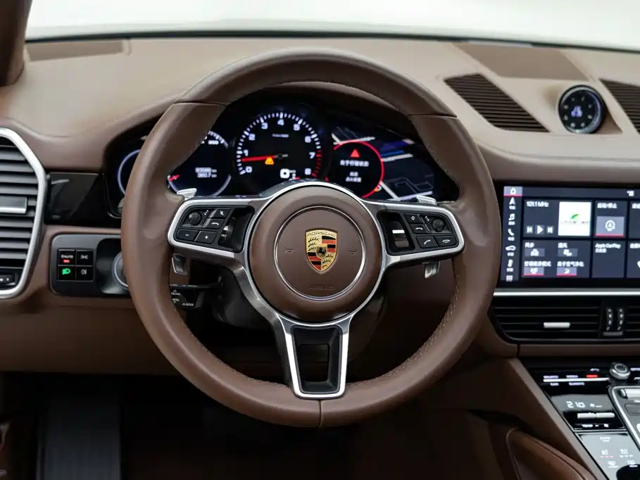 Porsche Cayenne — миниатюра 14
