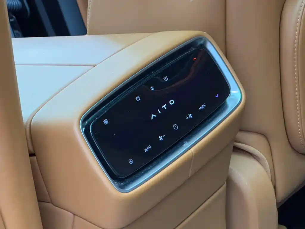 AITO AITO M9 — миниатюра 17
