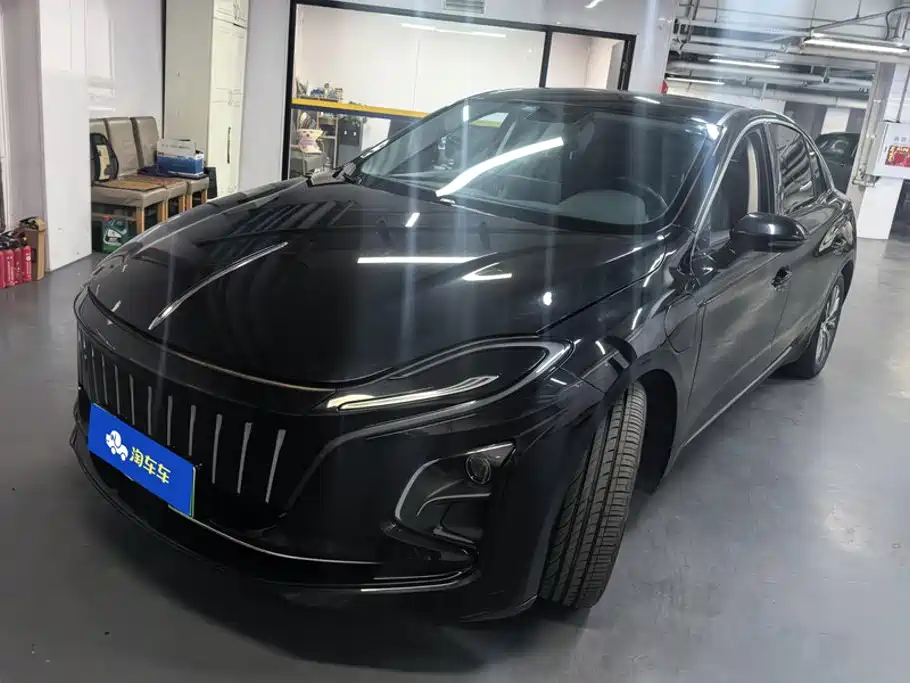 Hongqi Hongqi E-QM5