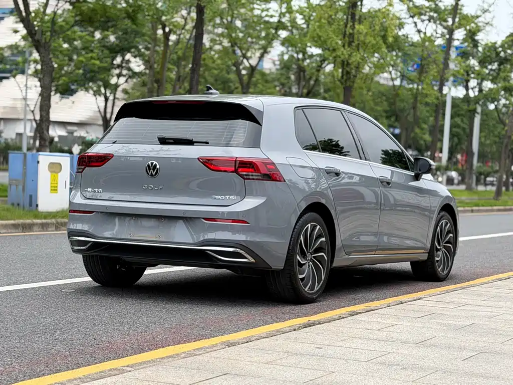 Volkswagen Golf — миниатюра 4