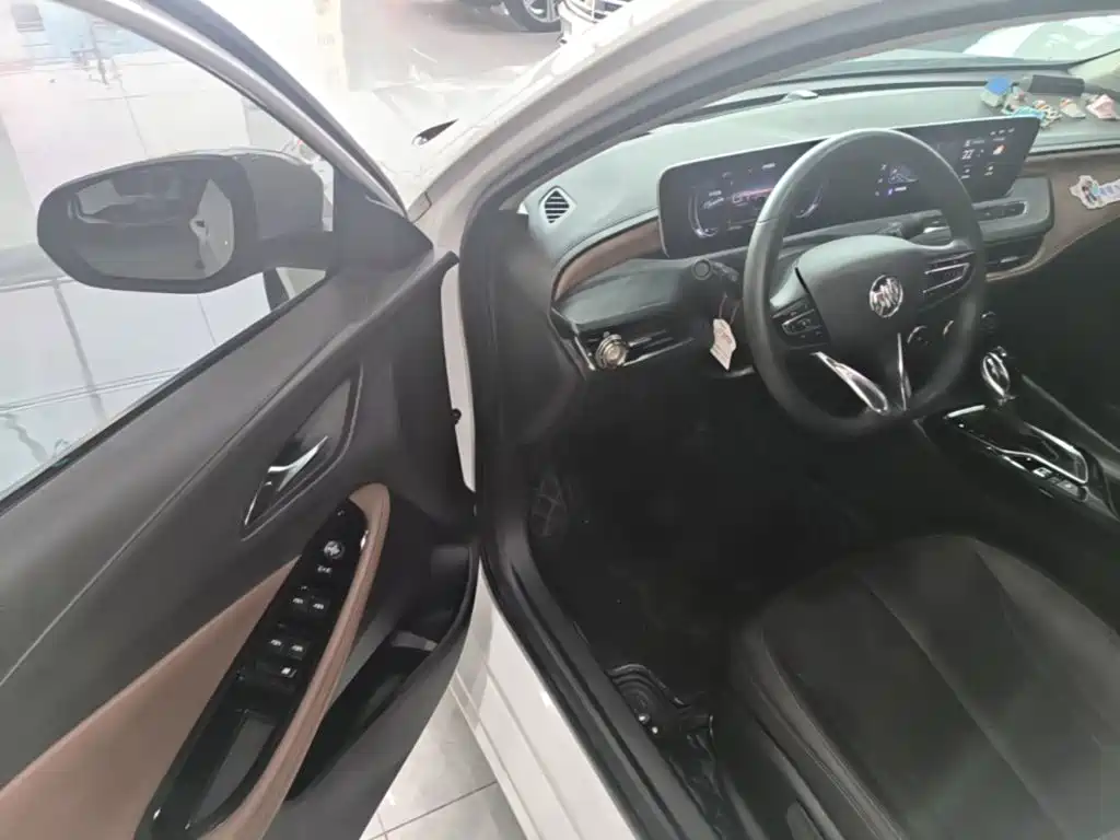 Buick Verano — миниатюра 16