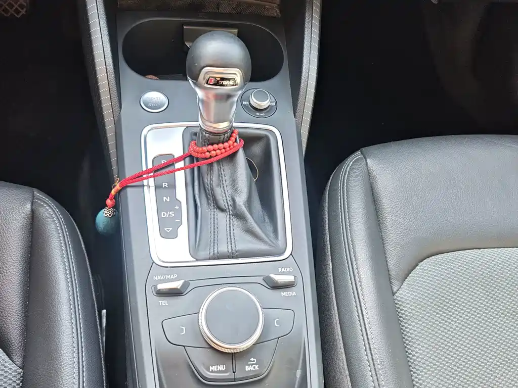 Audi Q2L — миниатюра 10