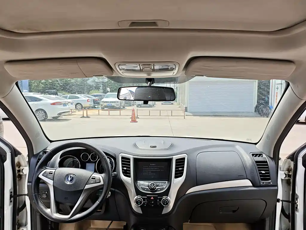 Changan CS35 2014 1.6L AT Luxury IV