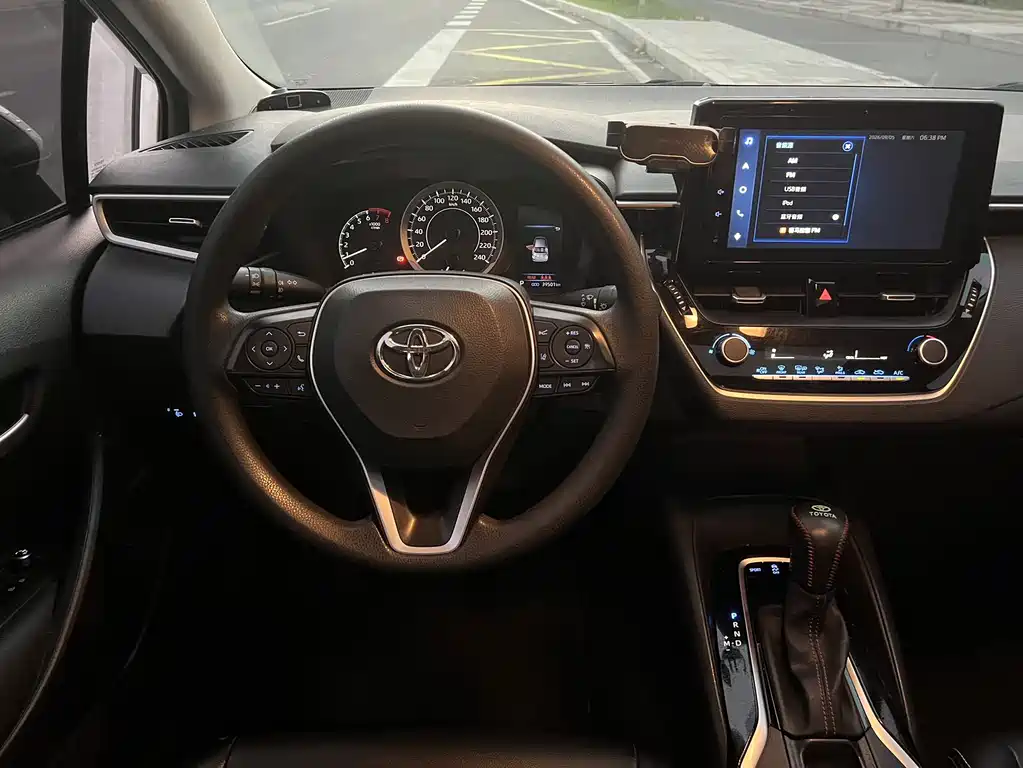 Toyota Corolla — миниатюра 12