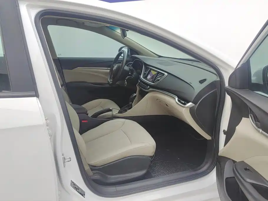 Buick Excelle — миниатюра 8