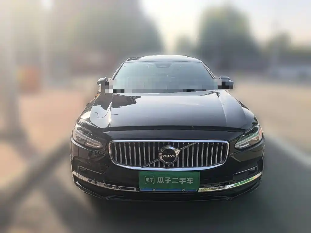 Volvo S90 — миниатюра 2