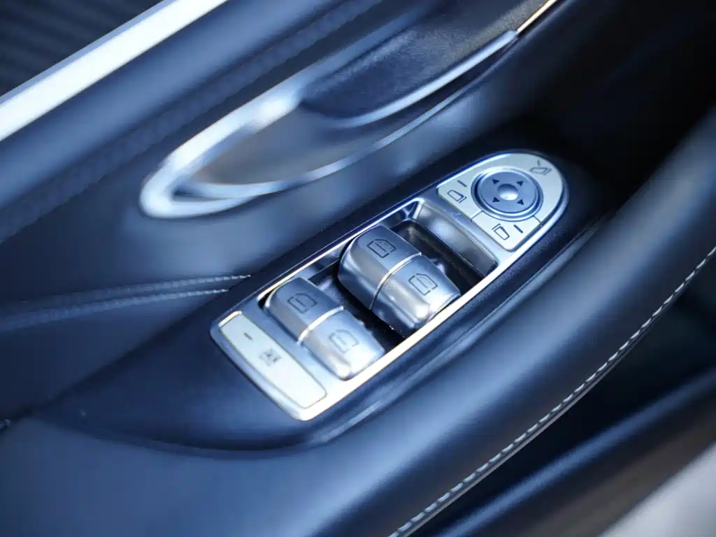 Mercedes-Benz E-Class AMG — миниатюра 16
