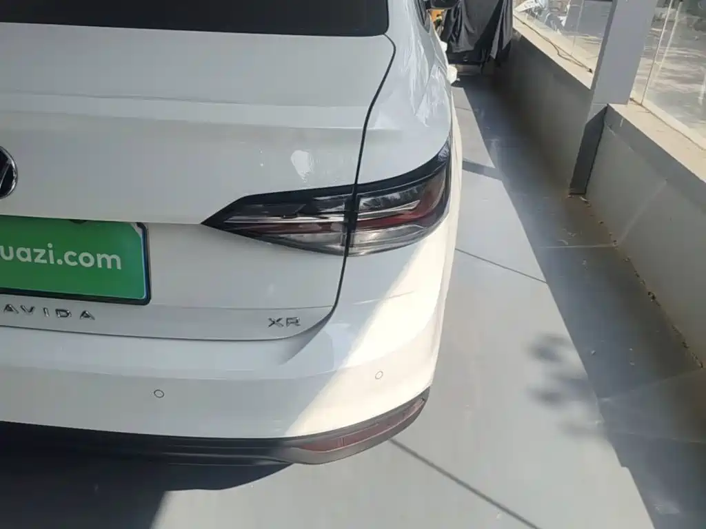 Volkswagen Lavida — миниатюра 8