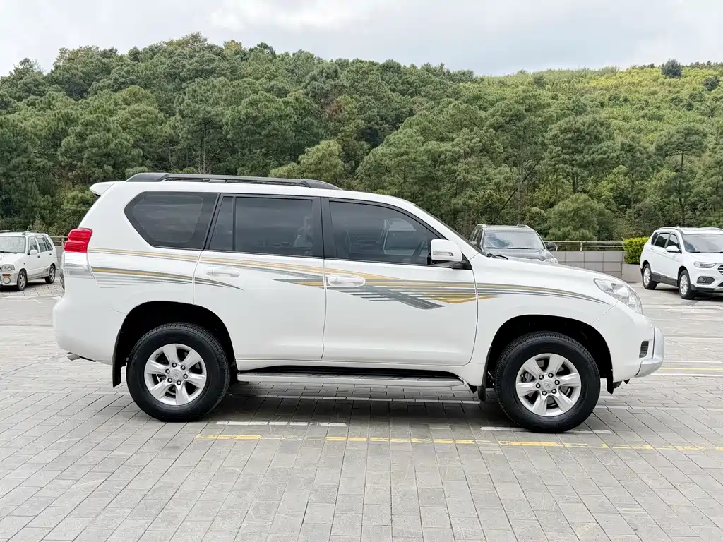 Toyota Prado — миниатюра 13