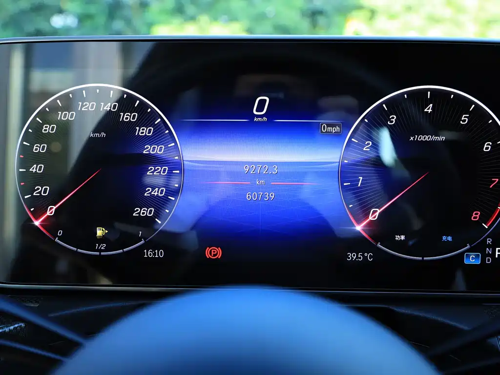 Mercedes-Benz C-Class — миниатюра 16