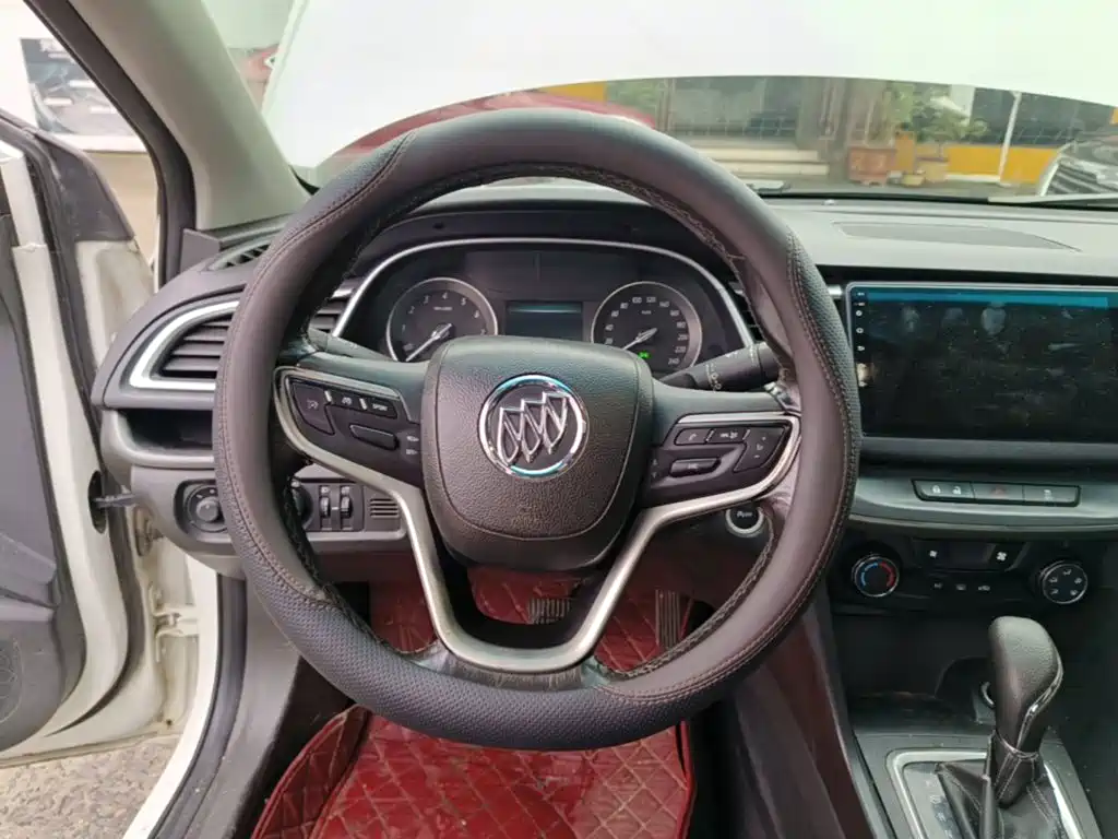 Buick Excelle — миниатюра 11