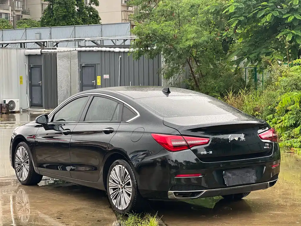Hongqi H5 2022 1.5T DCT