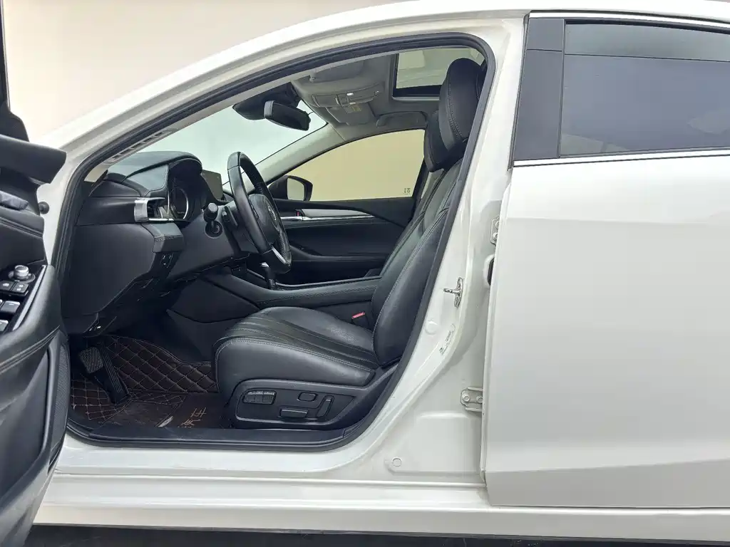 Mazda Atenza — миниатюра 12