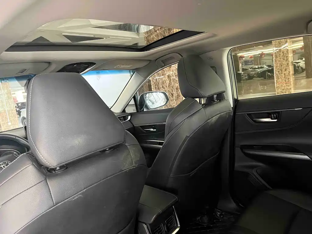Toyota Venza — миниатюра 8