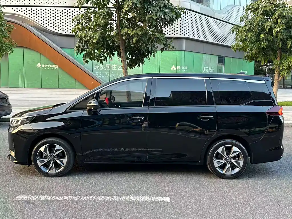 GAC Motor Trumpchi M6 — миниатюра 4
