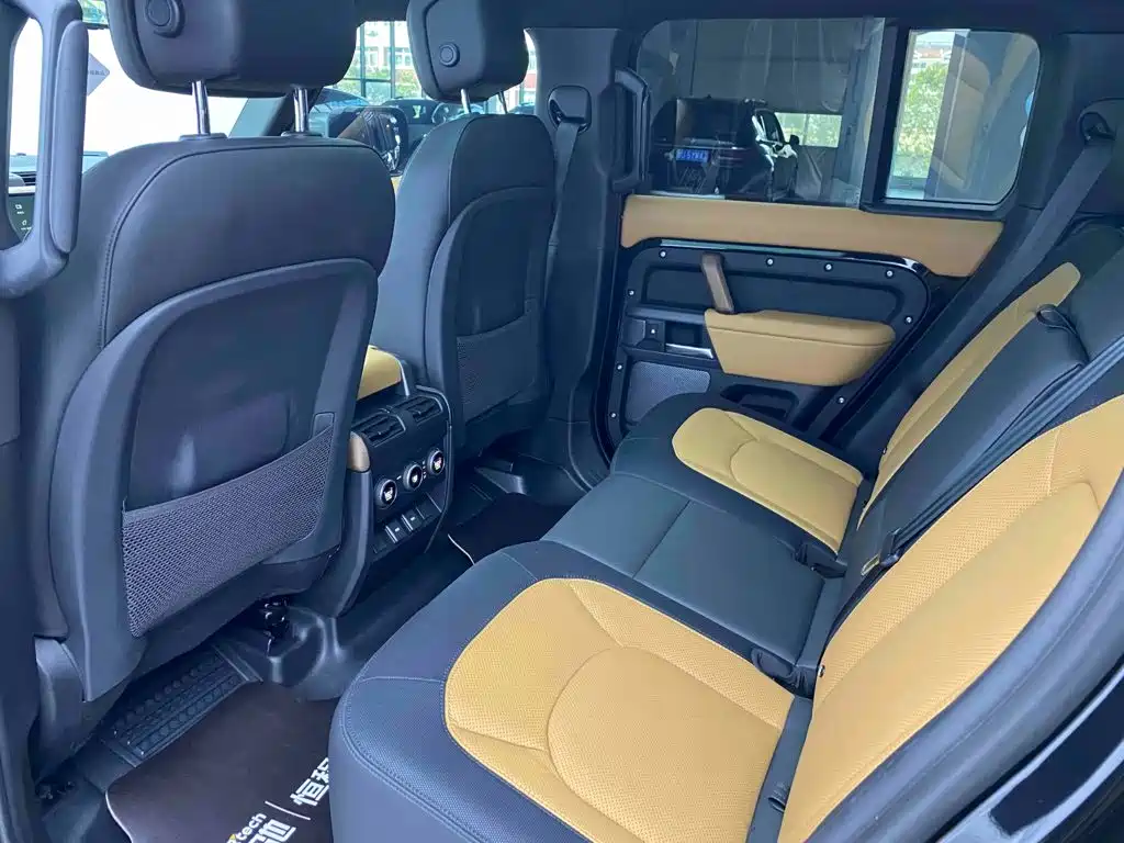 Land Rover Defender — миниатюра 22
