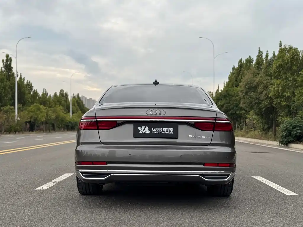 Audi A8 — миниатюра 5