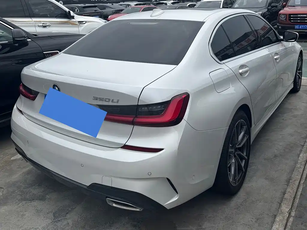 BMW 3 Series - фото 4