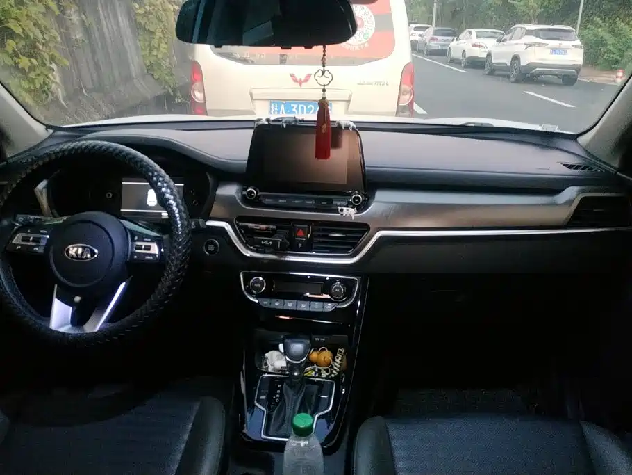 Kia Sportage — миниатюра 12