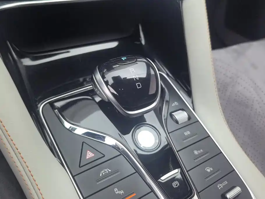 BYD PLUS New Energy — миниатюра 16