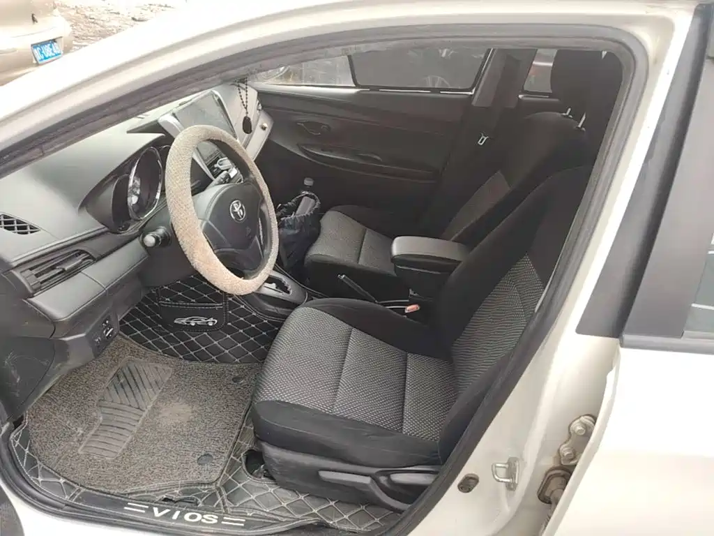 Toyota Vios FS — миниатюра 15