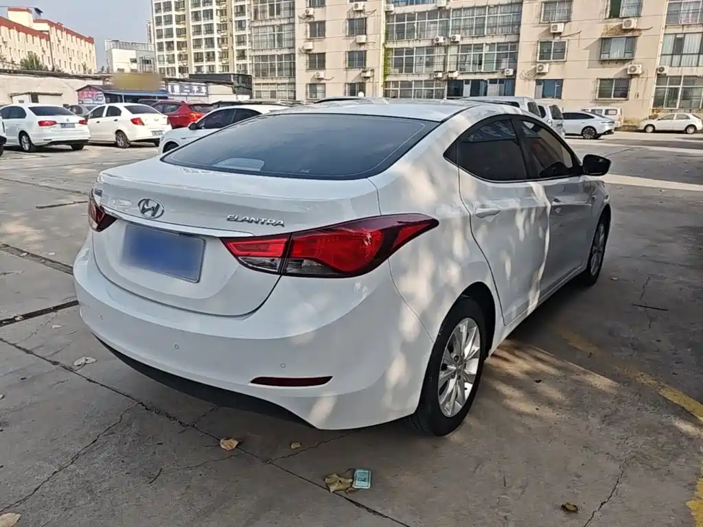 Hyundai Elantra Langdong — миниатюра 7