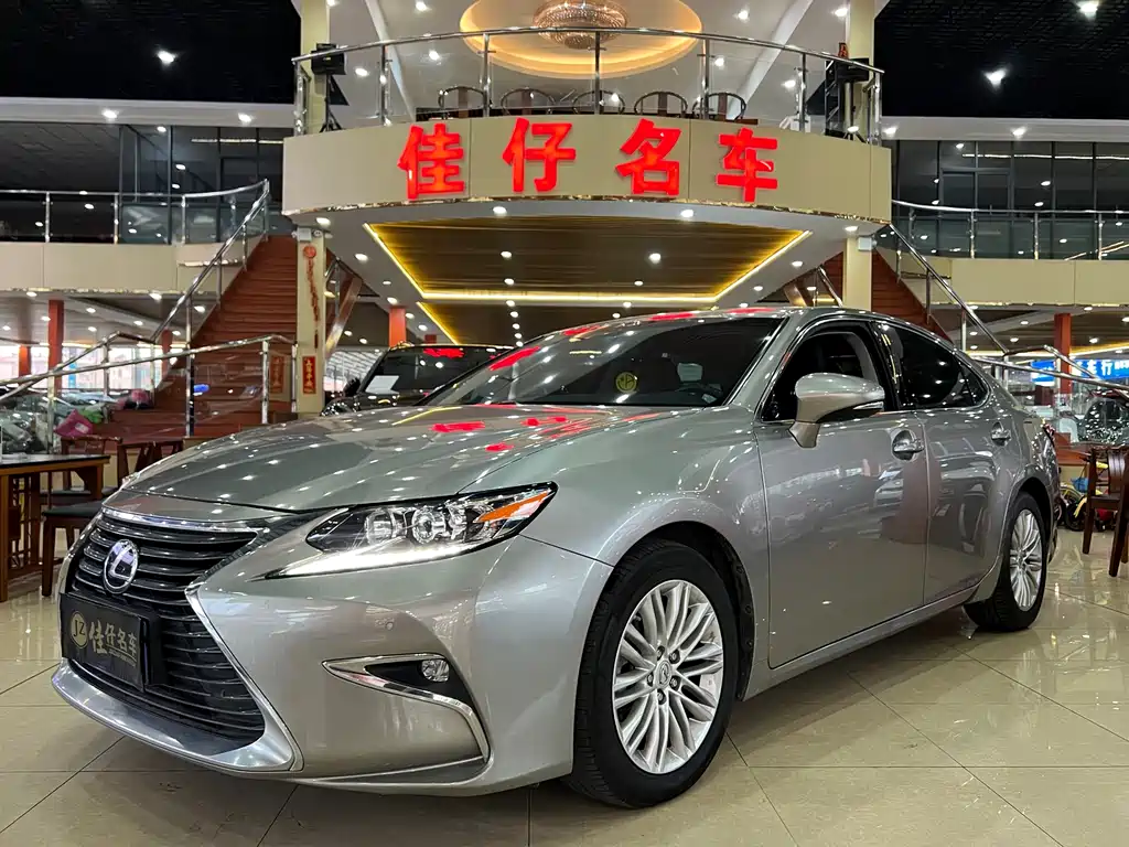 Купить Lexus ES