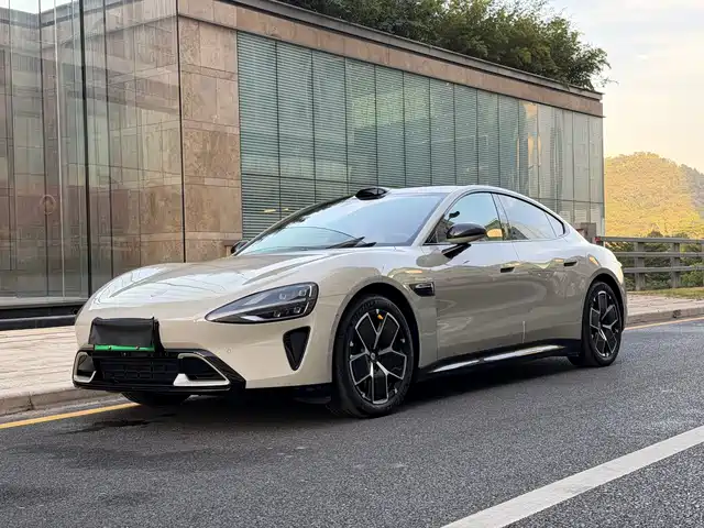 XIAOMI CAR XIAOMI SU7 2024