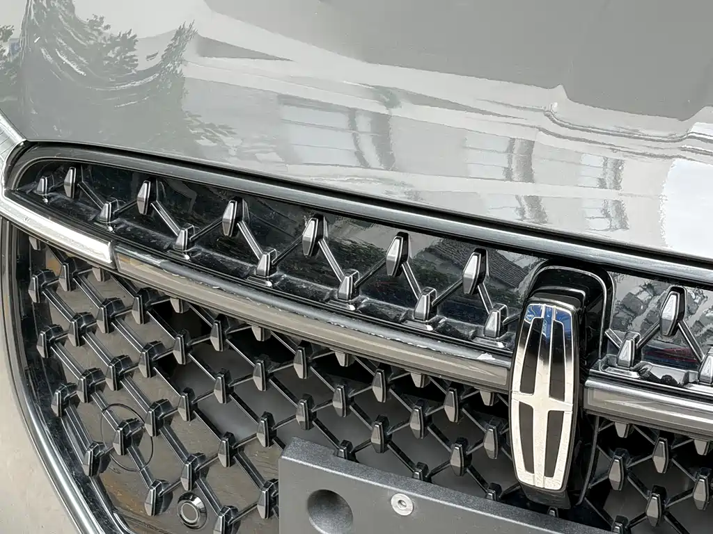 Lincoln Z 2023