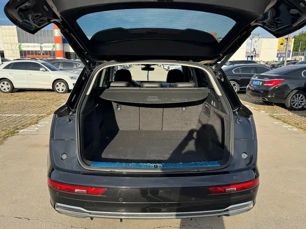 Audi Q5L — миниатюра 8