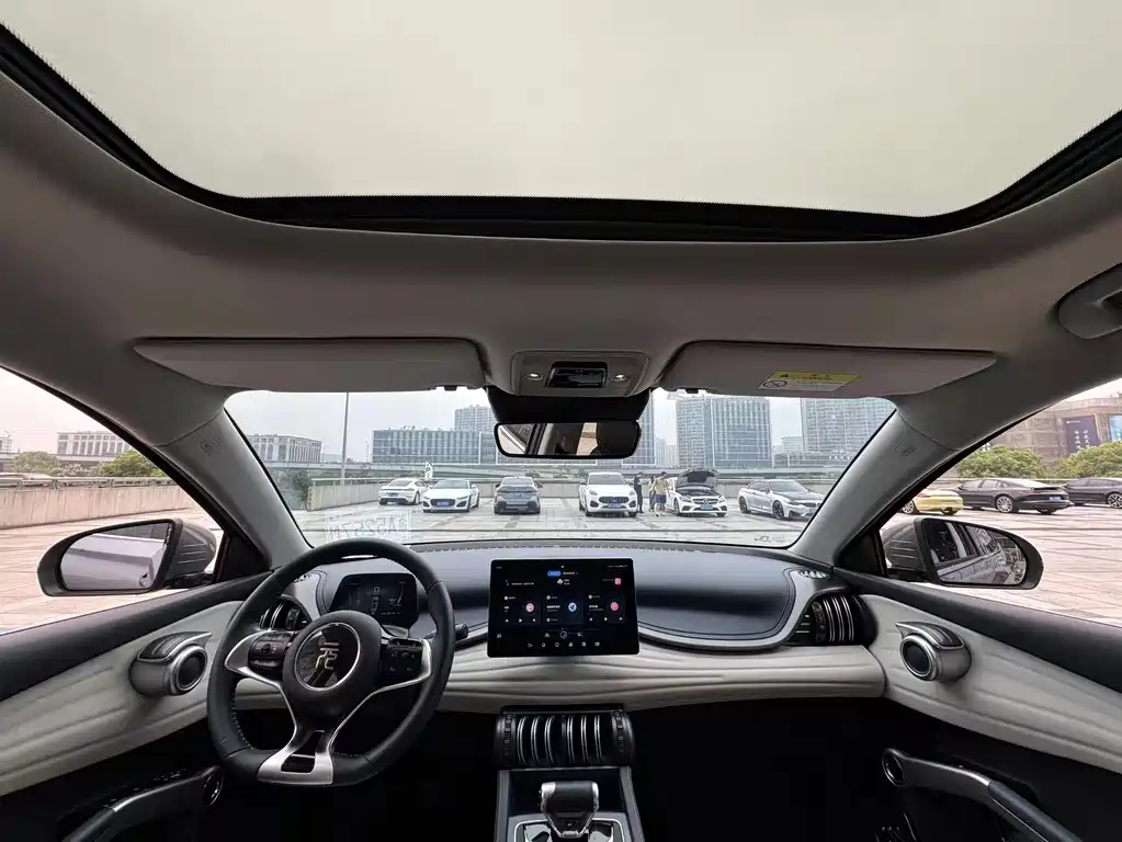 BYD Yuan Plus — миниатюра 16