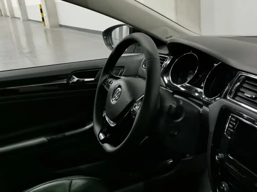 Volkswagen Sagitar — миниатюра 22