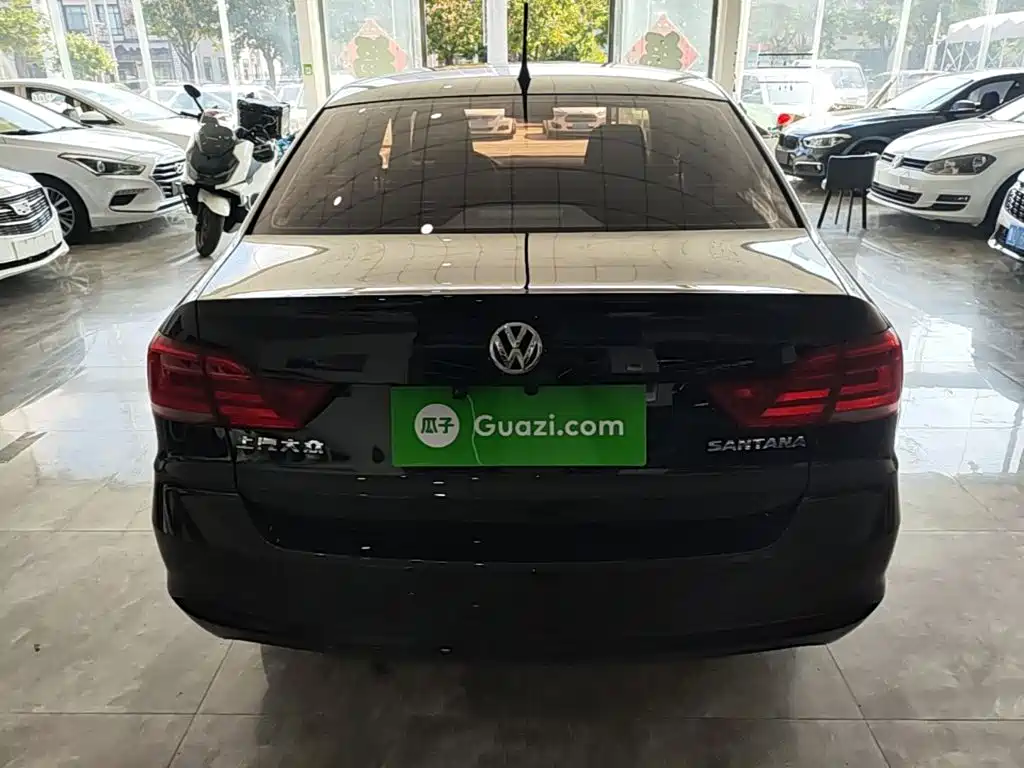 Volkswagen Santana — миниатюра 6