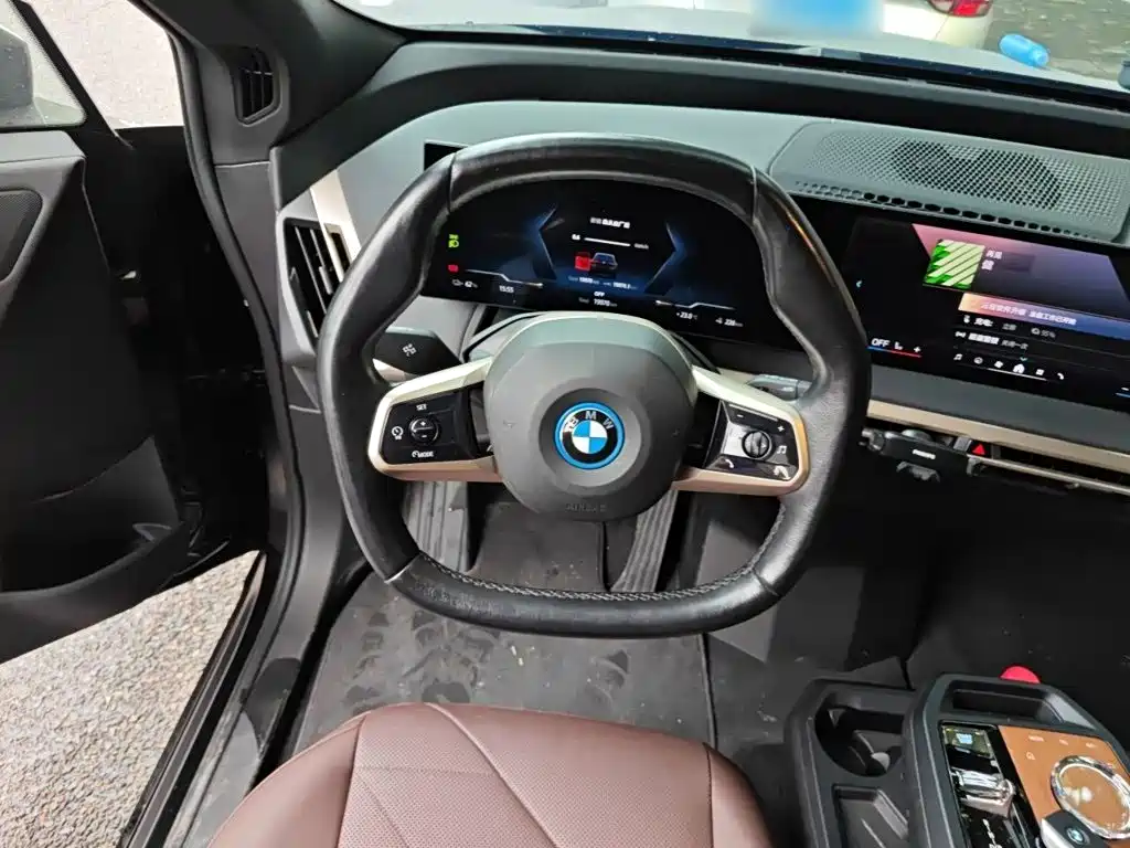 BMW iX — миниатюра 11