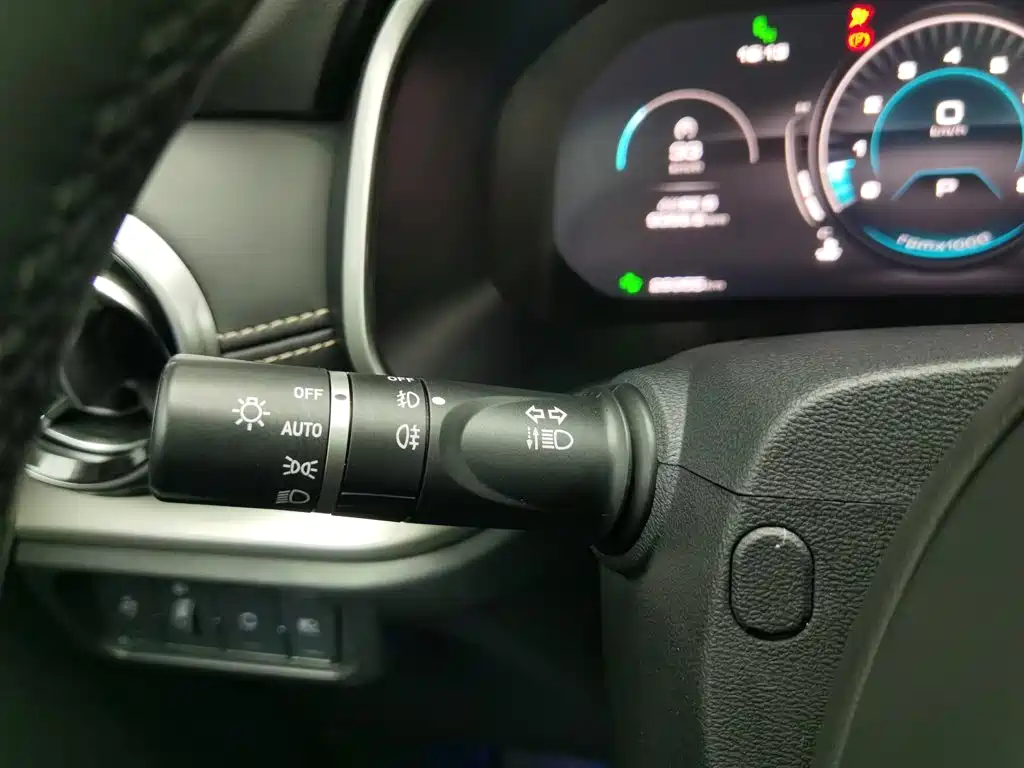 Wey Wey VV6 — миниатюра 21