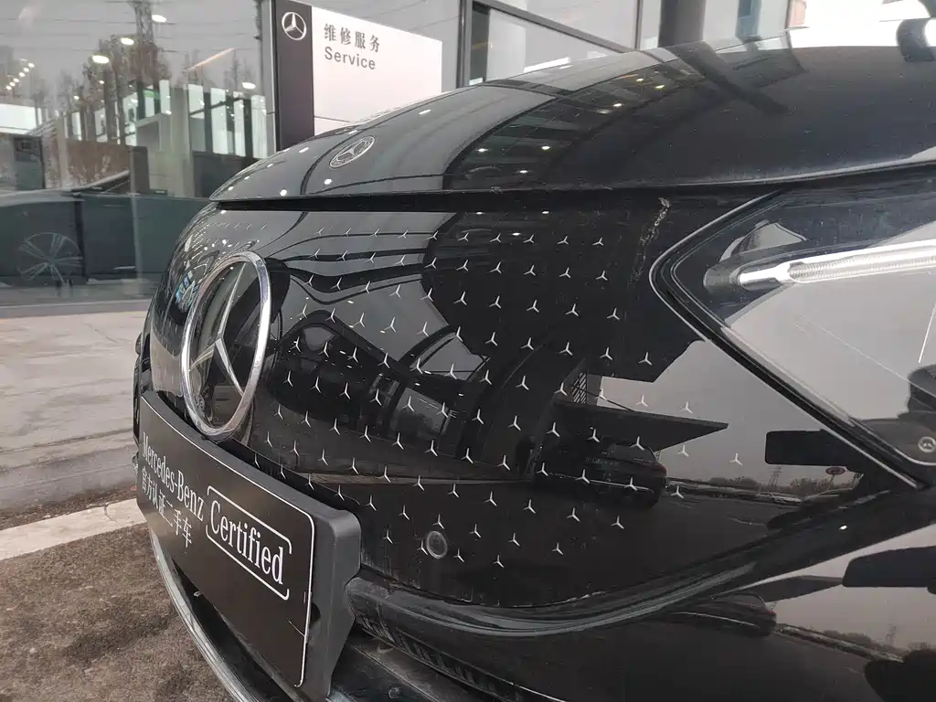 MERCEDES-BENZ EQE