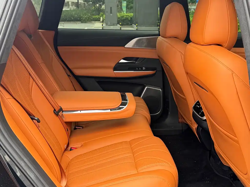 XPeng G9 — миниатюра 10