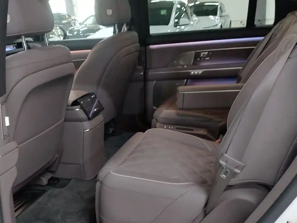 NIO ES8 2026 мест Executive Luxury