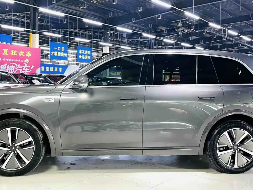 Li Auto Li L8 — миниатюра 4