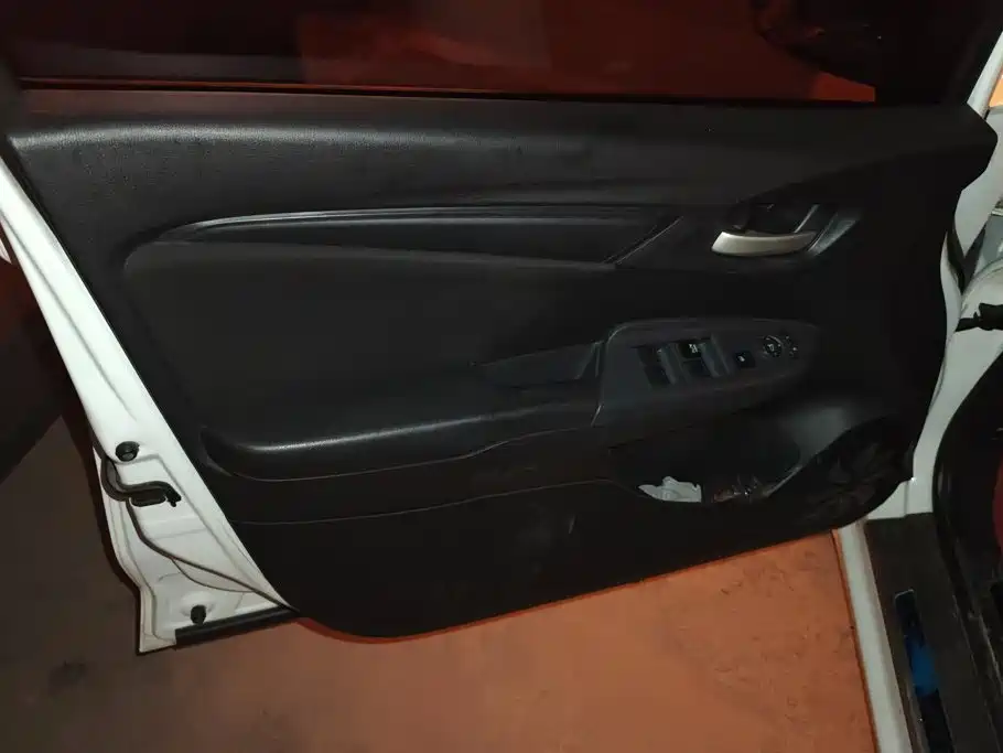 Honda Fit — миниатюра 7