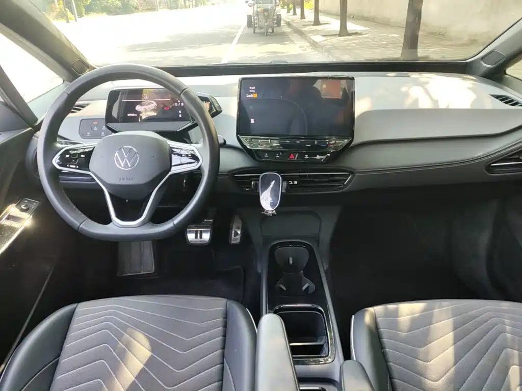 Volkswagen ID.3 — миниатюра 10