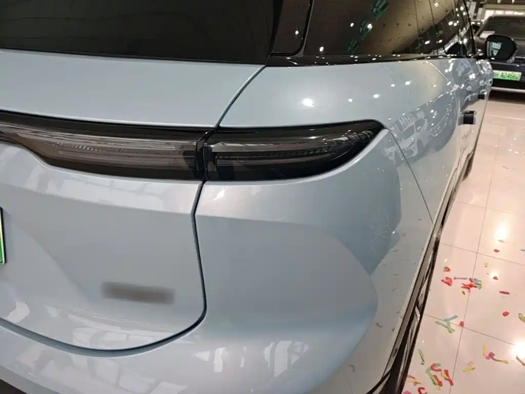 NIO ES6 — миниатюра 8