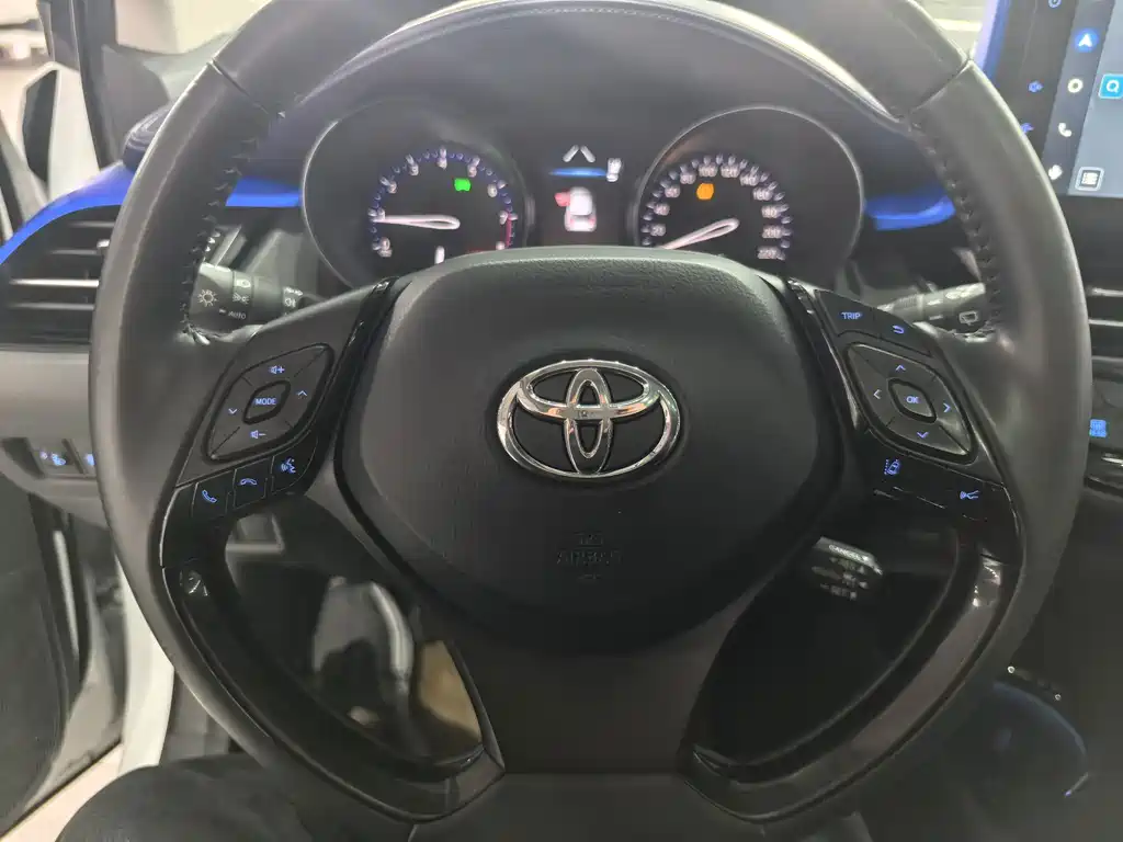 Toyota C-HR — миниатюра 10